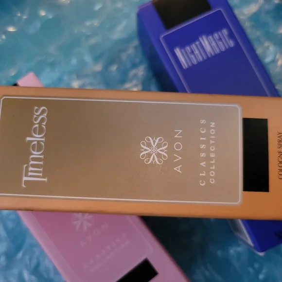 Avon Timeless - Picture 2 of 3